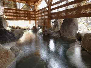 Open-air bath